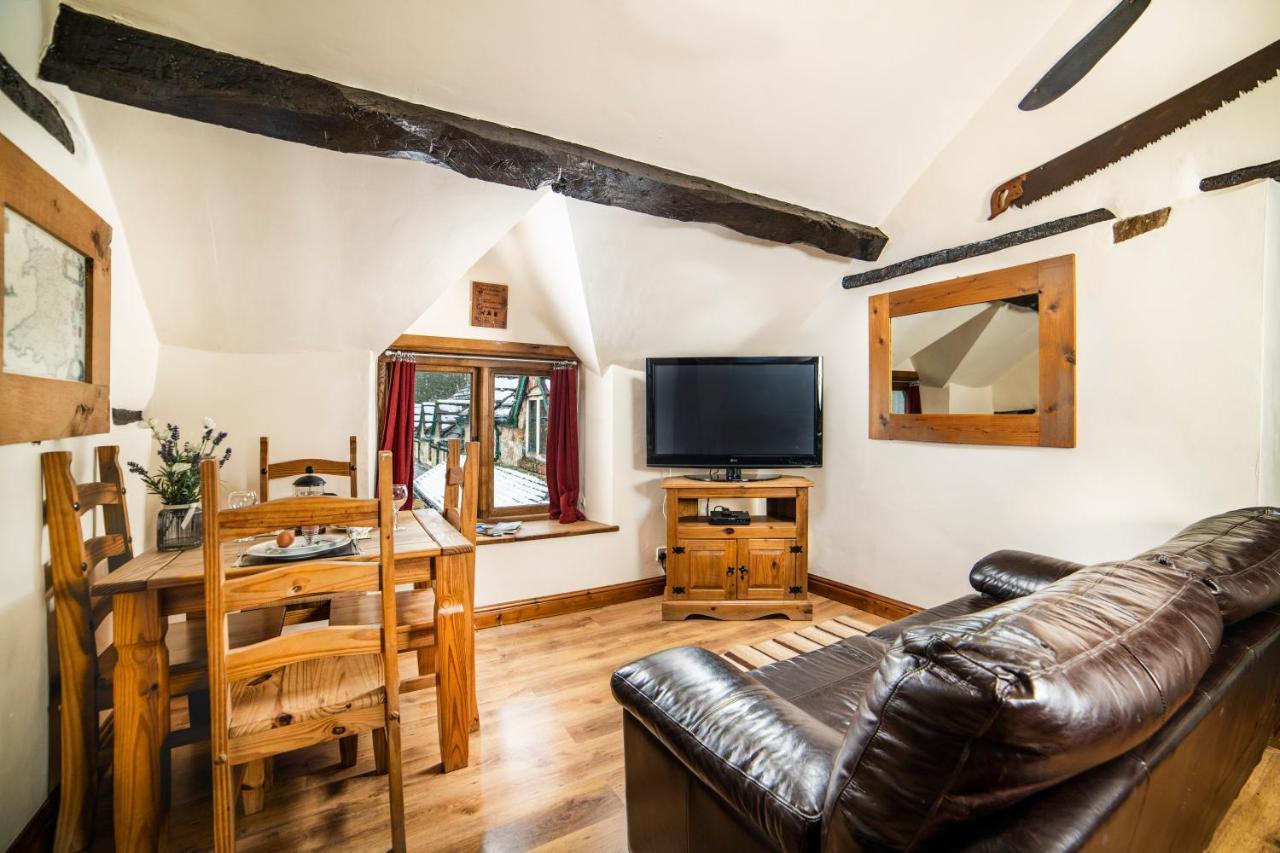 Villa Nant Ucha Farm Acrefair Esterno foto